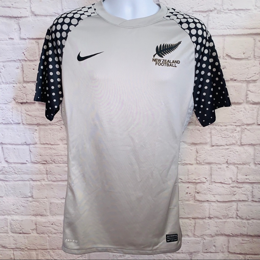 Nike New Zealand Football Jersey Dri-Fit size M